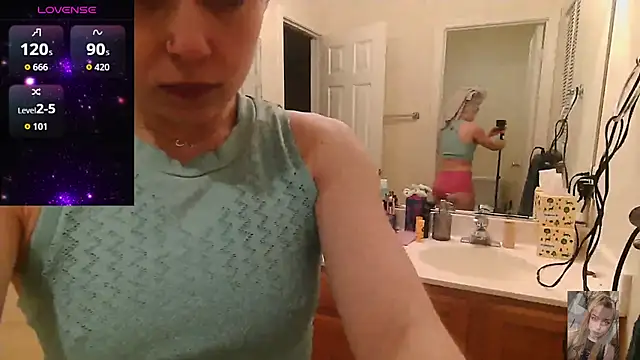 Blondiewithanass online show from 12.14.25