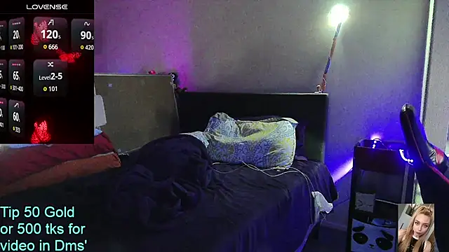 Blondiewithanass online show from 06.18.26