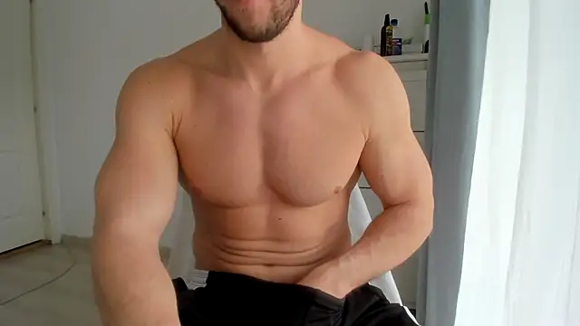 woolfiie online show from 02.04.25