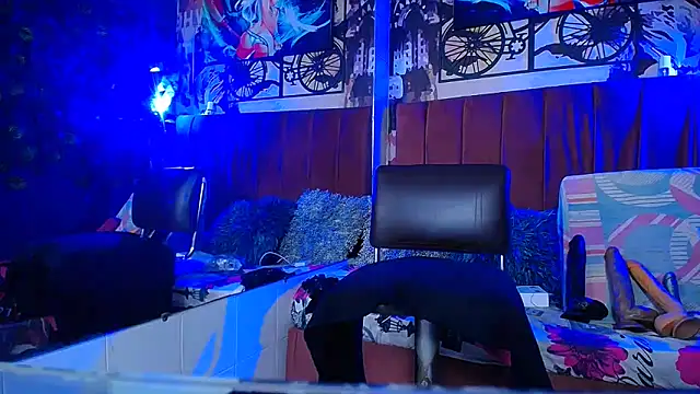 Snapshot of ShantalBlonde chatting on 02.24.25 ShantalBlonde online show from 02.24.25