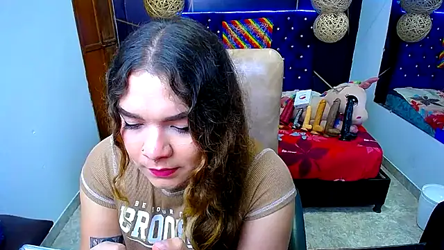 Snapshot of ShantalBlonde chatting on 03.18.25 ShantalBlonde online show from 03.18.25
