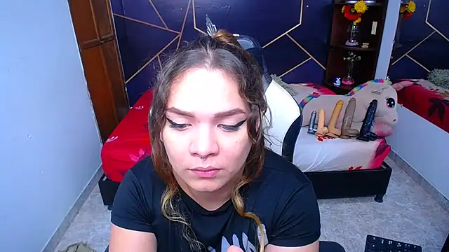 Snapshot of ShantalBlonde chatting on 09.12.25 ShantalBlonde online show from 09.12.25