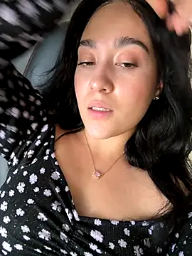 Nina lovi online show from 12.02.25