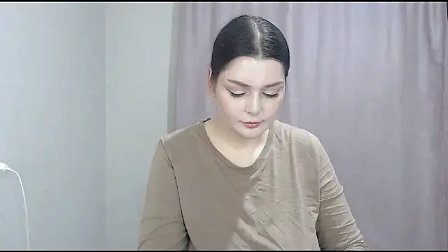 ohhhMie online show from 11.30.25