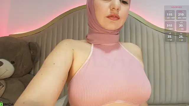 Snapshot of dalilasaadi_ chatting on 06.01.26 dalilasaadi online show from 06.01.26