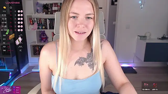 Snapshot of Emma_Bryan chatting on 09.19.25 Emma Bryan online show from 09.19.25