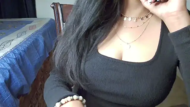 Adventurous Angel online show from 03.06.25