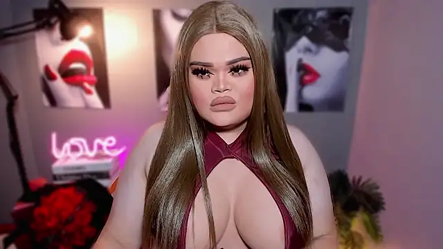 KarolinaThompson online show from 10.12.25