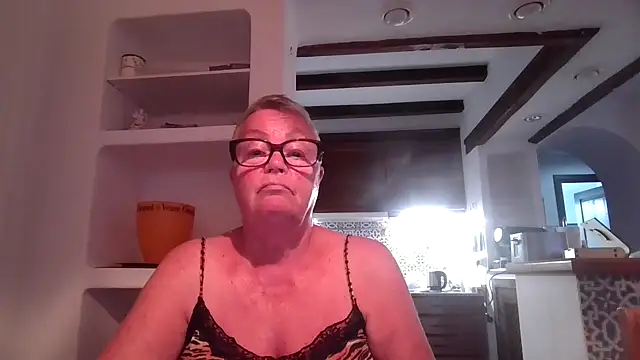 Snapshot of GrannyChrissy68 chatting on 10.25.25 GrannyChrissy68 online show from 10.25.25