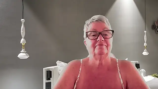 Snapshot of GrannyChrissy68 chatting on 02.08.26 GrannyChrissy68 online show from 02.08.26