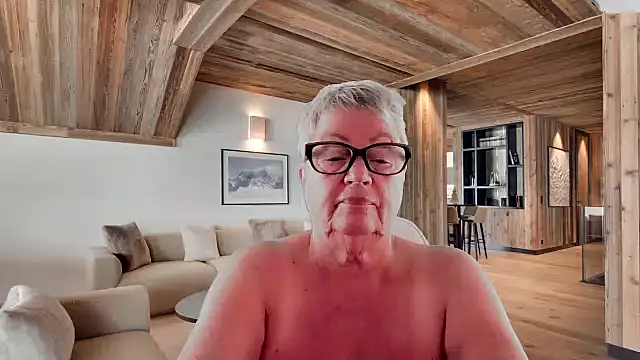 Snapshot of GrannyChrissy68 chatting on 02.17.26 GrannyChrissy68 online show from 02.17.26