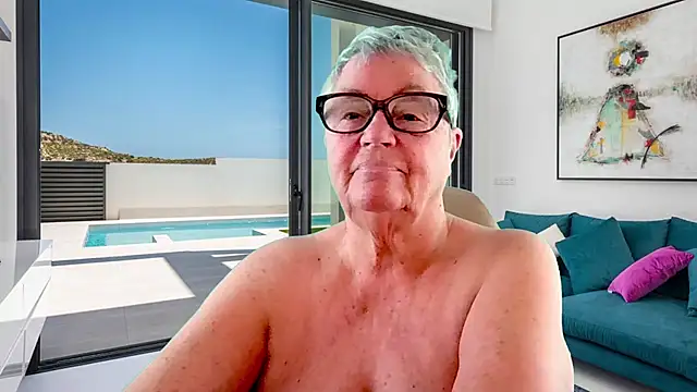 Snapshot of GrannyChrissy68 chatting on 06.14.26 GrannyChrissy68 online show from 06.14.26