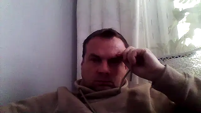 grzes19763 online show from 04.15.26