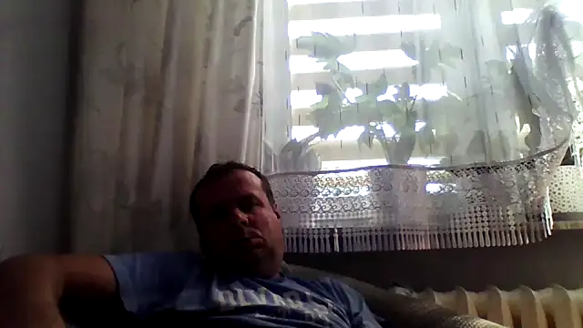 Snapshot of grzes19763 chatting on 06.20.26 grzes19763 online show from 06.20.26