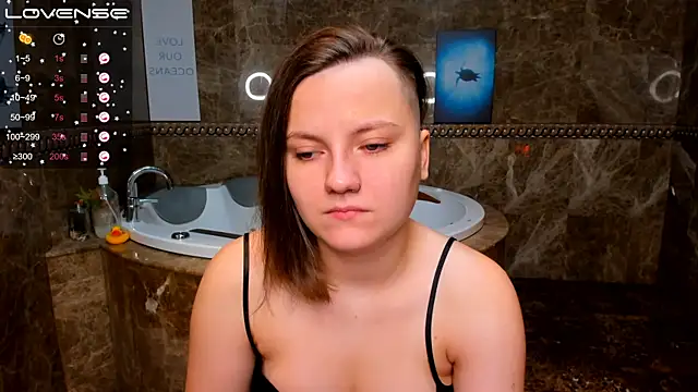 MelindaTin online show from 10.07.25