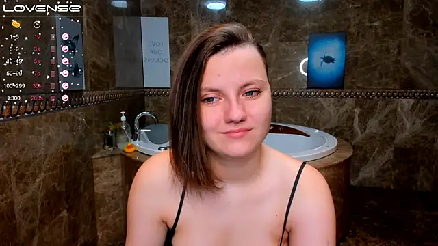 MelindaTin online show from 10.19.25