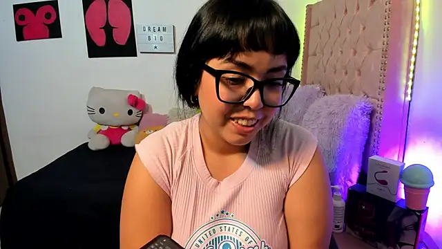 Snapshot of LillyCandy chatting on 02.11.26 LillyCandy online show from 02.11.26