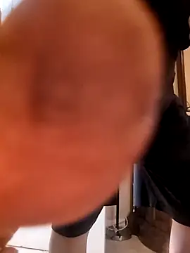 bobby69cock online show from 11.03.25