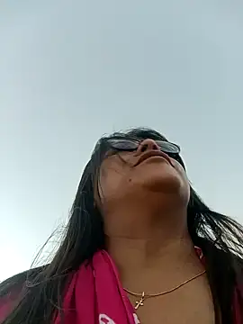 Ixchel Anaid online show from 01.26.25