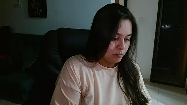 Snapshot of Ixchel_Anaid chatting on 12.14.25 Ixchel Anaid online show from 12.14.25