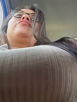 Snapshot of Ixchel_Anaid chatting on 02.28.26 Ixchel Anaid online show from 02.28.26