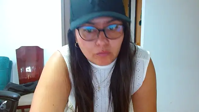 Snapshot of Ixchel_Anaid chatting on 03.09.26 Ixchel Anaid online show from 03.09.26