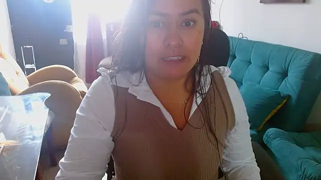 Snapshot of Ixchel_Anaid chatting on 04.20.26 Ixchel Anaid online show from 04.20.26