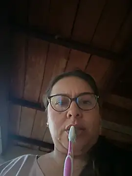 Snapshot of Ixchel_Anaid chatting on 06.08.26 Ixchel Anaid online show from 06.08.26