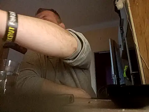 MrWhitePL online show from 02.15.25