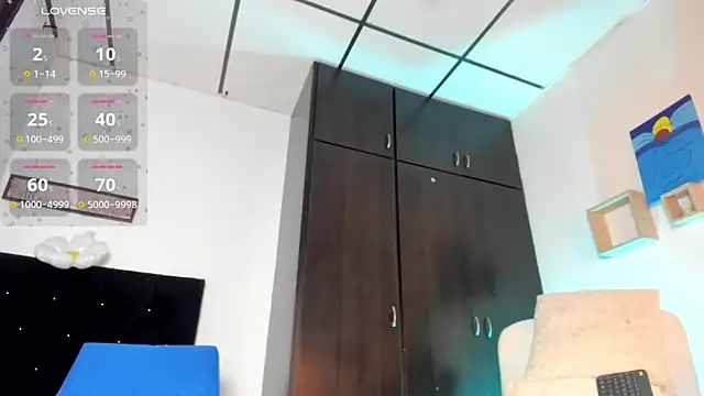 Snapshot of Lisvandr chatting on 11.15.25 Lisvandr online show from 11.15.25