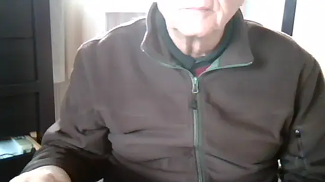 johnjohn622662 online show from 12.20.25