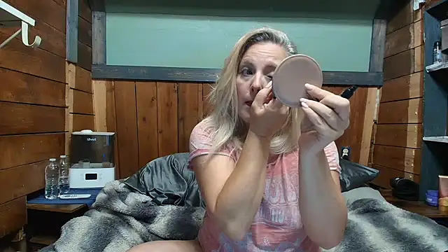 lisaxlovexxx online show from 05.18.26
