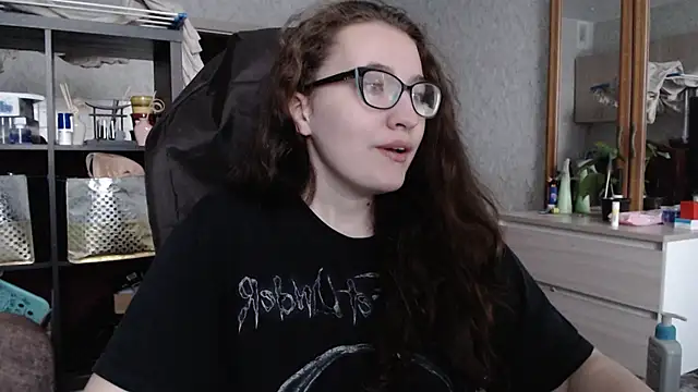 AnKey Rayah online show from 12.04.24