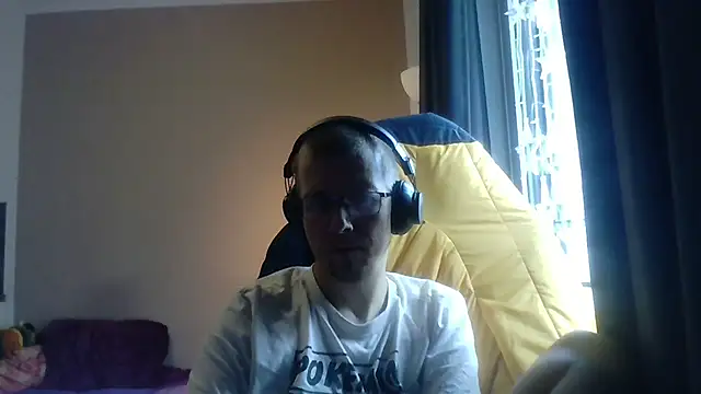 Snapshot of David250692 chatting on 10.09.25 David250692 online show from 10.09.25