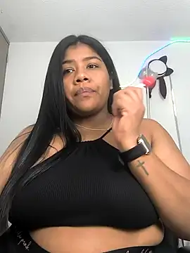 paola091 online show from 10.23.25