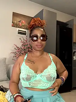 CurvyDesire1 online show from 11.08.25