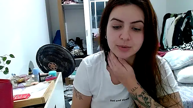 chelbyy online show from 10.14.25