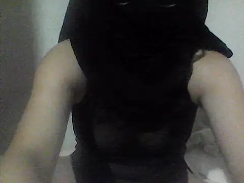 Snapshot of JunoVestanus chatting on 10.02.25 JunoVestanus online show from 10.02.25