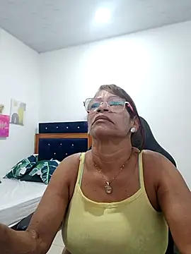 BustyMilf  online show from 10.21.25