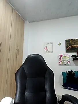 BustyMilf  online show from 04.06.26