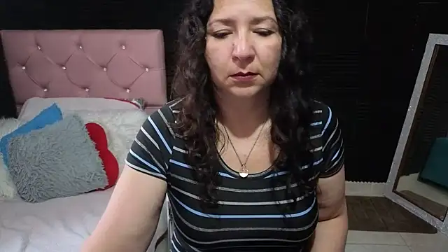 Snapshot of katifoxx chatting on 05.03.26 katifoxx online show from 05.03.26