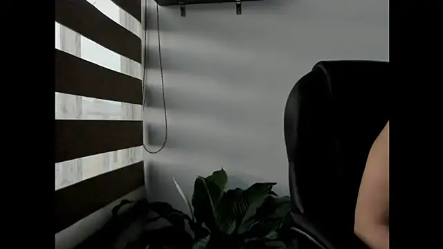 Ariella tits online show from 02.06.25