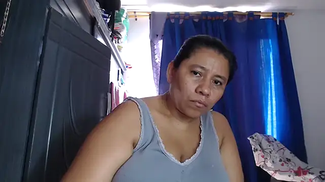 adrixxx38 online show from 04.02.26