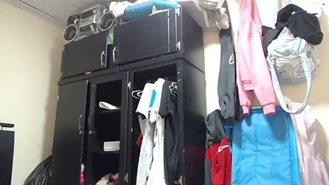 adrixxx38 online show from 04.09.26