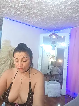 zullyxhot online show from 11.26.25