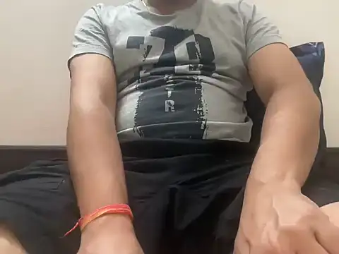 Snapshot of nishantsaraswat chatting on 10.28.25 nishantsaraswat online show from 10.28.25