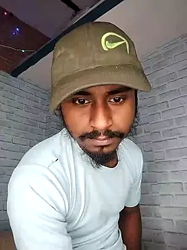 Snapshot of sujanmanda chatting on 12.25.24 sujanmanda online show from 12.25.24