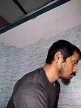 Snapshot of sujanmanda chatting on 01.01.25 sujanmanda online show from 01.01.25