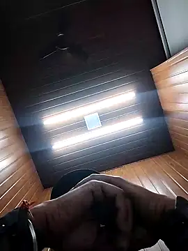 Snapshot of sujanmanda chatting on 01.04.25 sujanmanda online show from 01.04.25