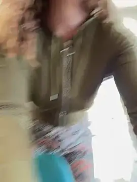 Clara-xoxo online show from 03.17.25